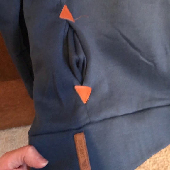 CUTE SWEATSHIRT - Picture 2 of 5